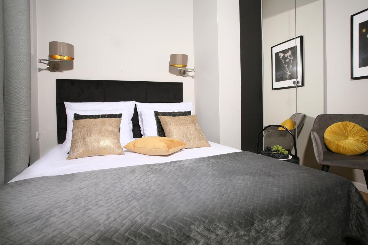 Gem Apartment By Castle คราคูฟ ภายนอก รูปภาพ