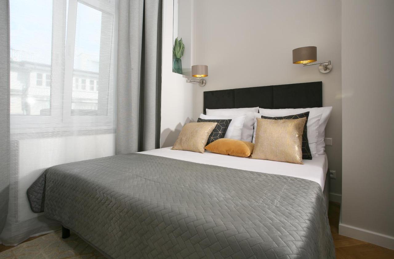 Gem Apartment By Castle คราคูฟ ภายนอก รูปภาพ